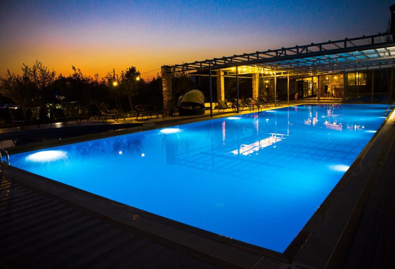 Twins Wine House Hotel Napareuli ภายนอก รูปภาพ